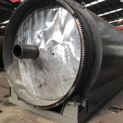 Máquina de pirólise de resíduos plásticos com alta produção de óleo e painel de controlo fácil de usar