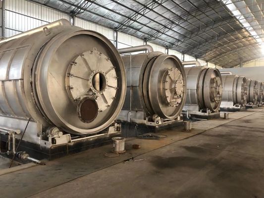 Unidade de pirólise de reciclagem de resíduos de 30000 kg para converter plástico em óleo combustível e diesel ISO