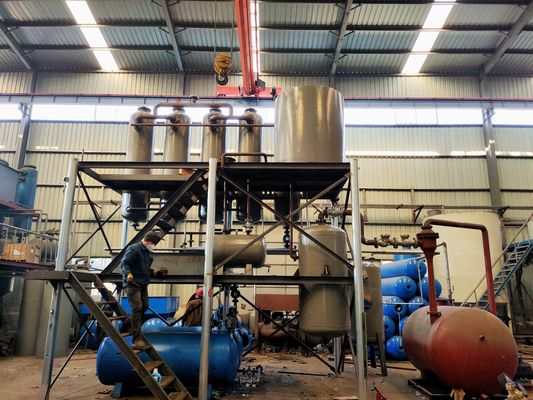 Instalação modular de destilação a vácuo de petróleo bruto para diesel e combustível para aviões